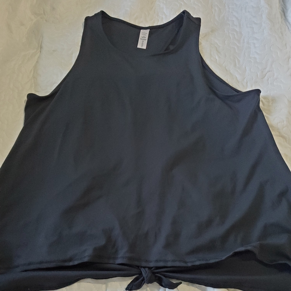 Tank top - Picture 2 of 5
